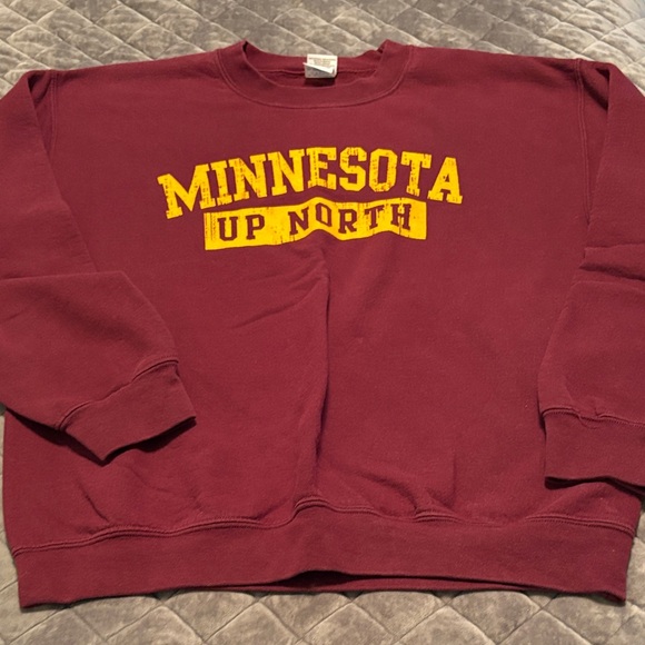 Gildan Other - Gildan Maroon Crewneck Sweater with Yellow Print